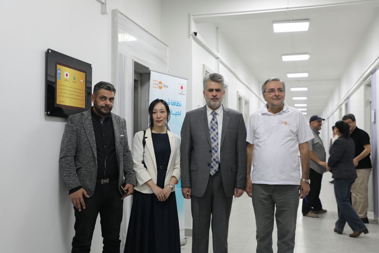 أجرت مساعدة السفير الياباني برفقة معاون وزير الصحة زيارة لمدرسة التمريض في دمشق