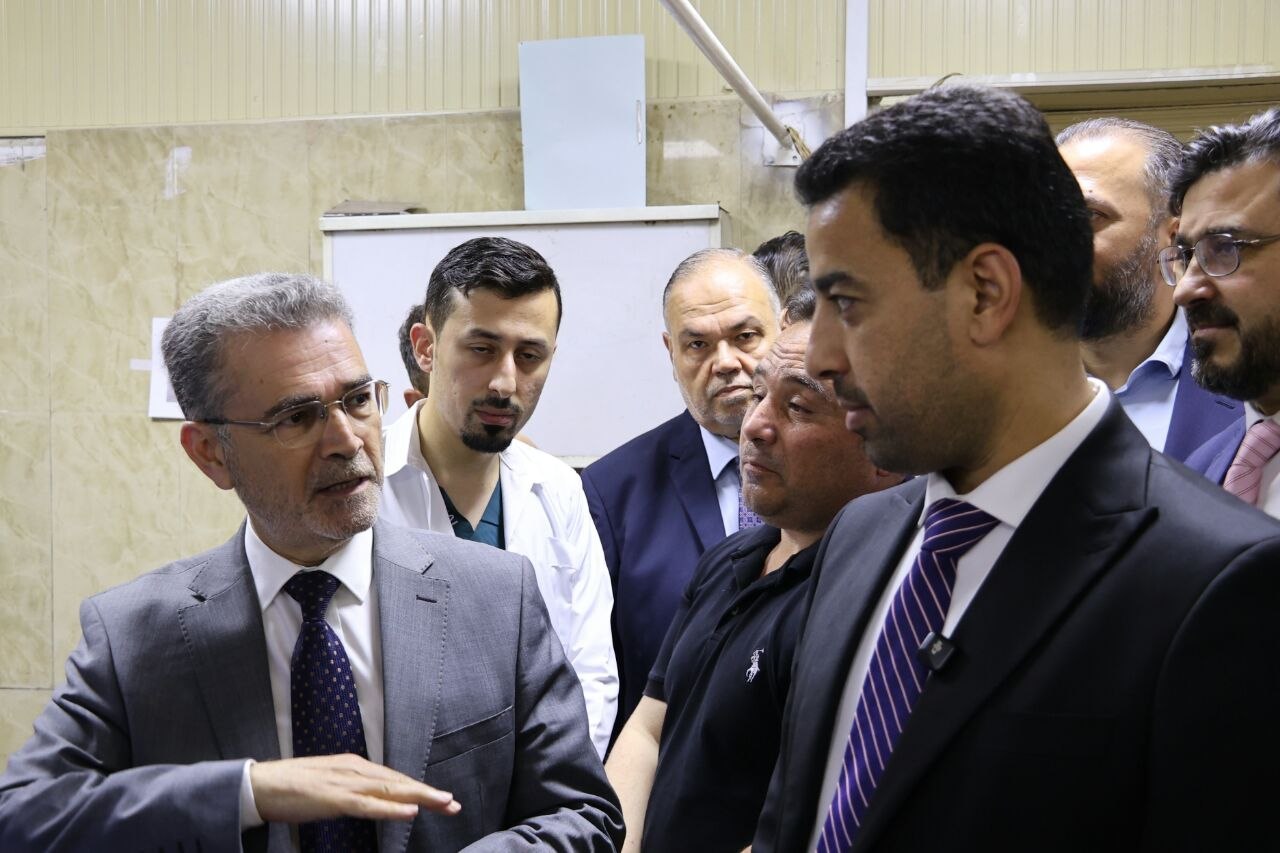وزير الصحة يُجري جولة تفقدية في مستشفى الرازي في مدينة حلب برفقة معاونه للشؤون الصحية ومدير صحة حلب