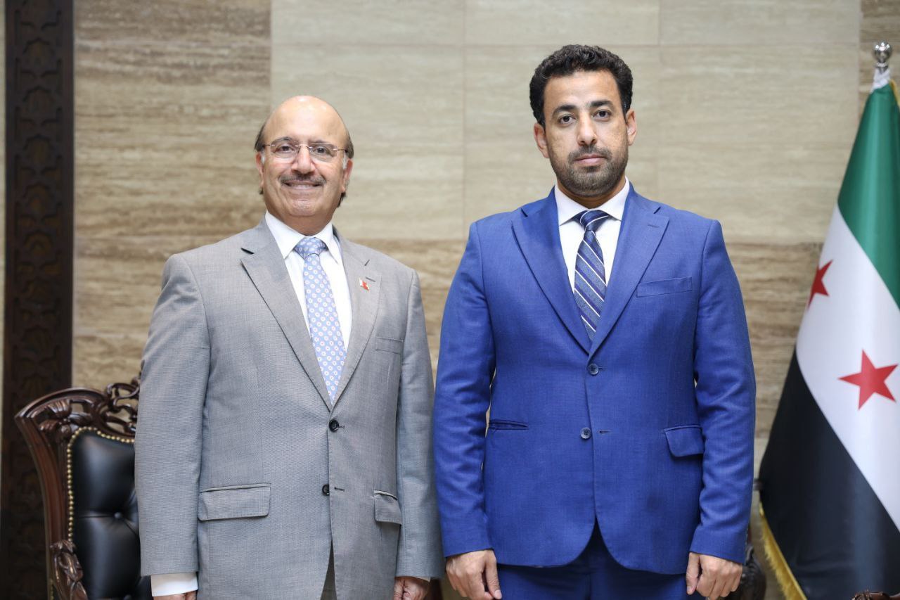 التقى وزير الصحة الدكتور مصعب العلي اليوم، سفير مملكة البحرين لدى سوريا وحيد مبارك سيار