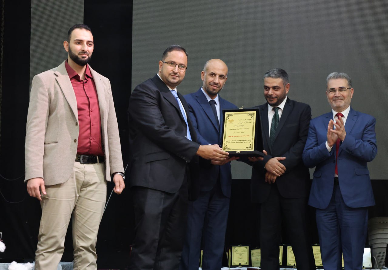 المعهد التقاني الصحي بحلب يحتفل بتخريج دفعة جديدة من طلابه