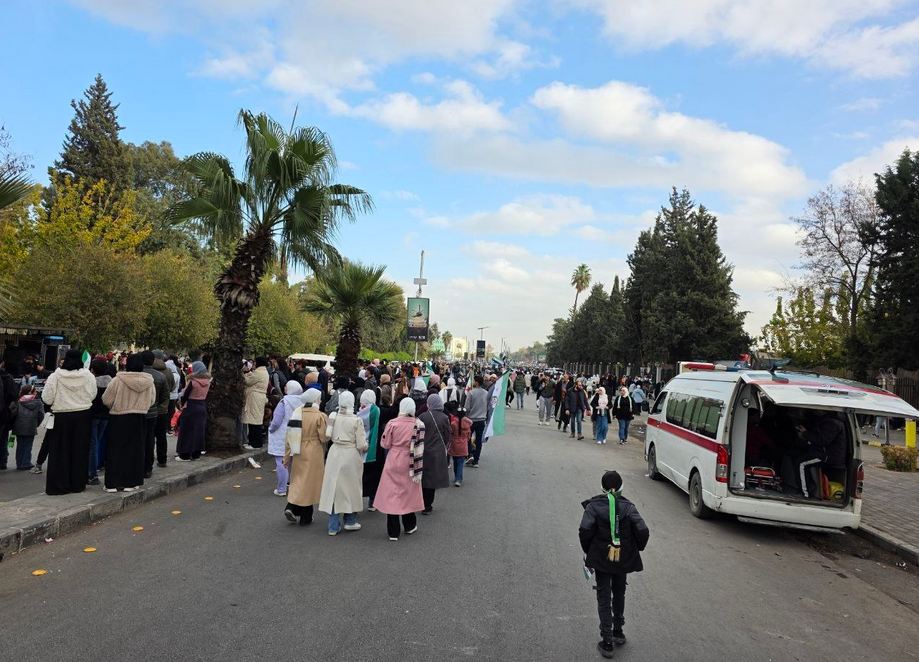 وزارة الصحة تعلن جاهزية مديريات الإسعاف والإحالة والطوارئ لتأمين احتفالات ذكرى التحرير