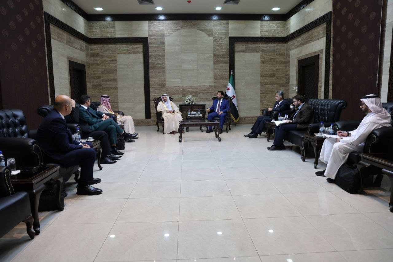 التقى وزير الصحة السوري الدكتور مصعب العلي مع وفد سعودي برئاسة المستشار أحمد عبد الرحمن المحايري